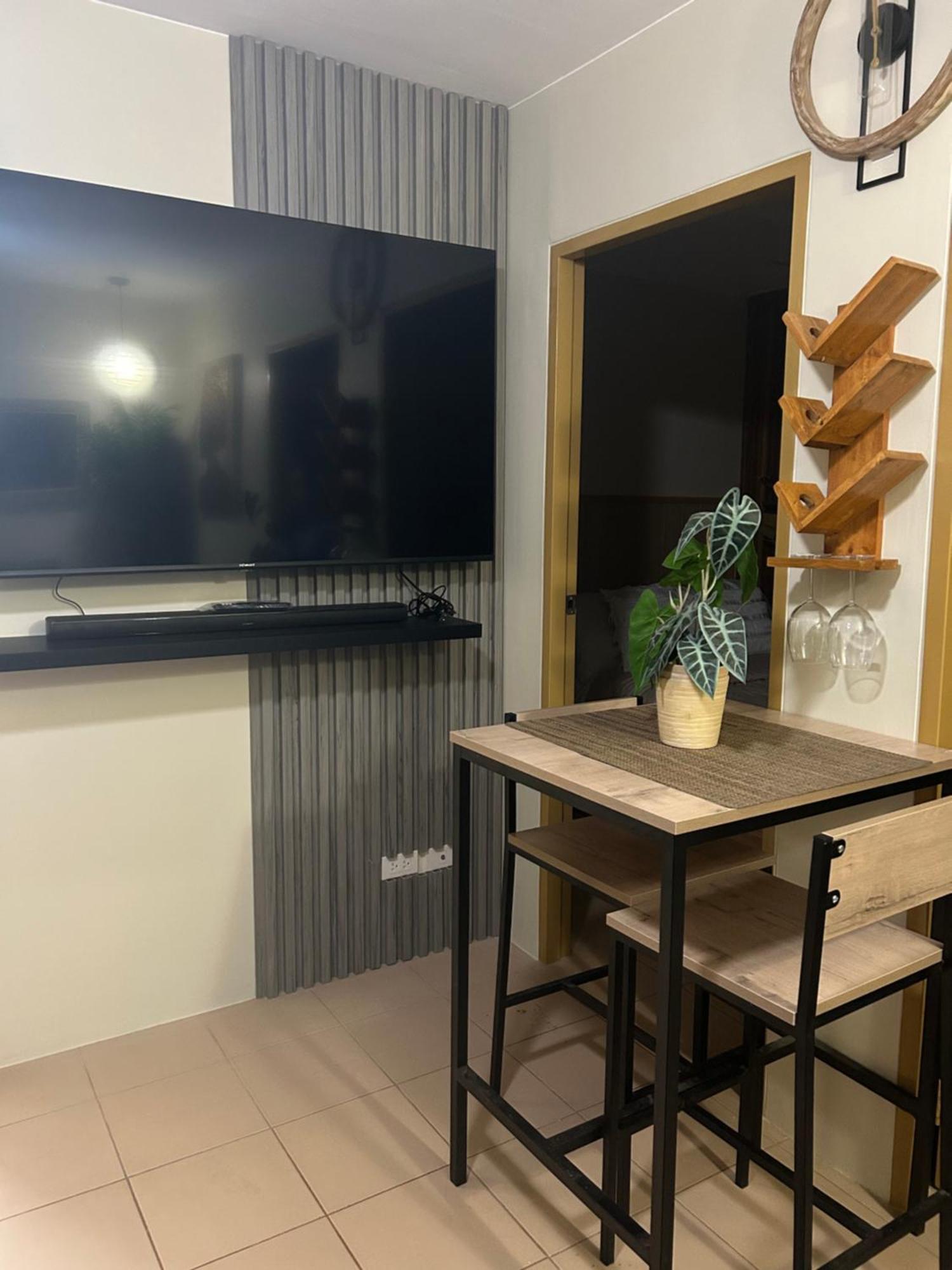 Condotel Dc Marina Spatial Felinvest Dumaguete City Екстер'єр фото